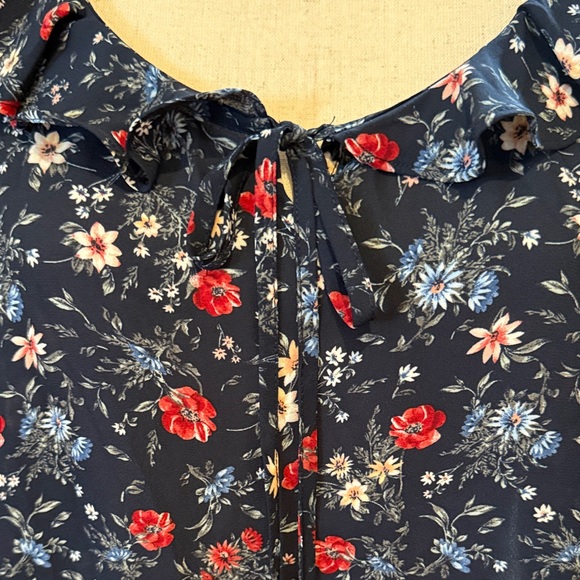 Navy Floral Ruffle Blouse - Picture 11 of 16